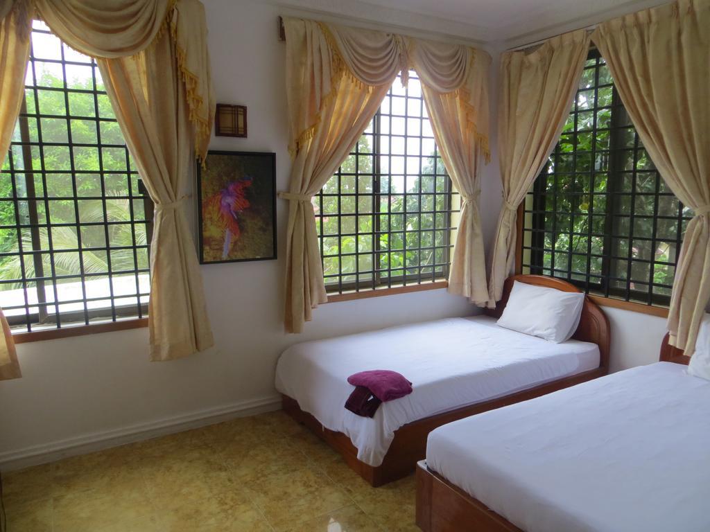 Divers Hotel Sihanoukville Room photo