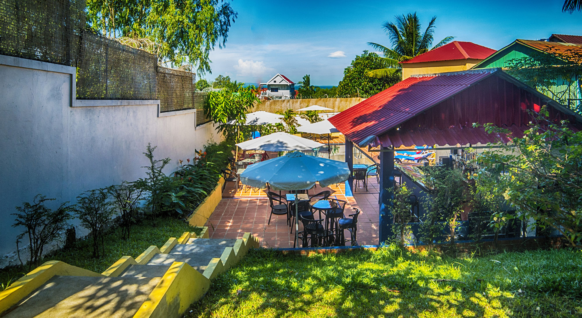 Divers Hotel Sihanoukville Exterior photo